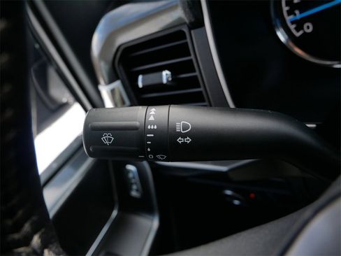 Certified 2022 Ford F150 XLT w/ Equipment Group 301A Mid image 26