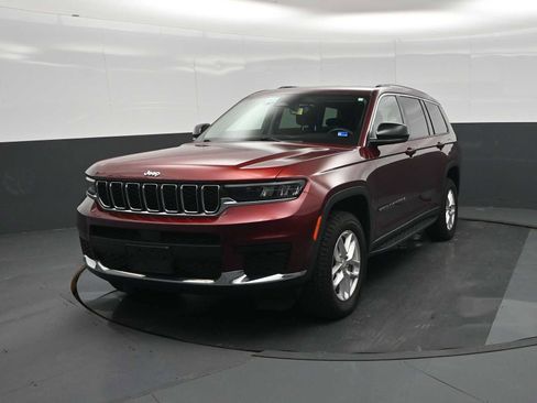 Used 2022 Jeep Grand Cherokee L Laredo w/ Luxury Tech Group I AWD/4WD image 5