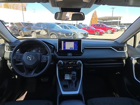 Used 2023 Toyota RAV4 XLE image 18
