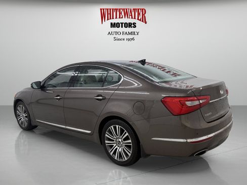 Used 2014 Kia Cadenza Premium w/ Luxury Package FWD image 2