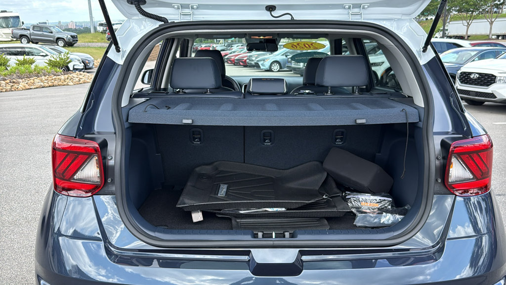 Used 2026 Hyundai Venue SEL FWD image 10