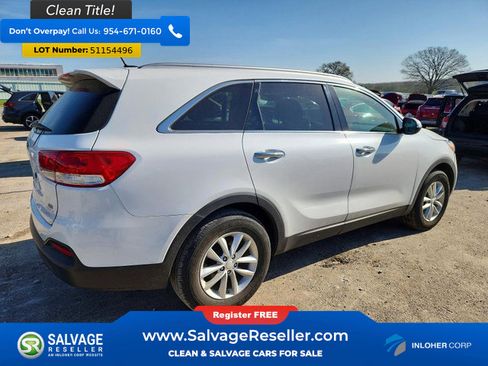 Used 2017 Kia Sorento FWD image 4
