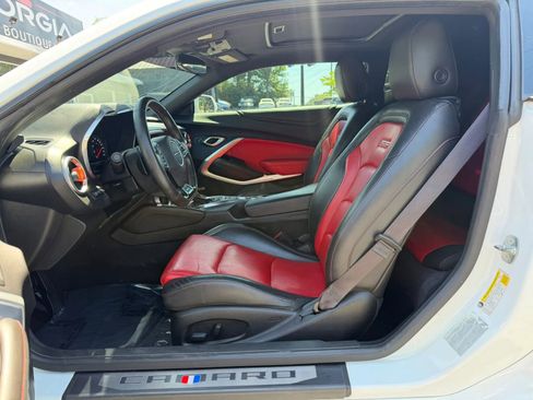 Used 2017 Chevrolet Camaro SS RWD image 12