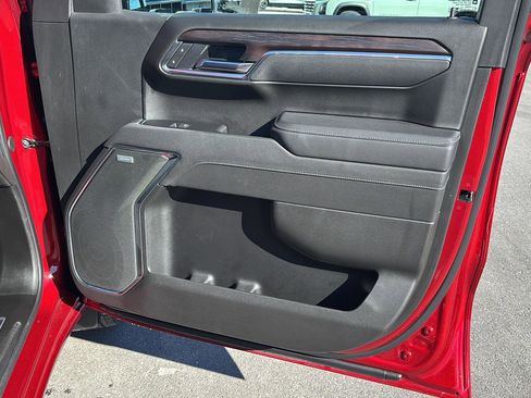 Used 2025 GMC Sierra 1500 SLT w/ SLT Premium Package image 23
