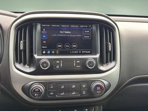 Used 2022 GMC Canyon Elevation w/ Elevation Premium Package AWD/4WD image 9