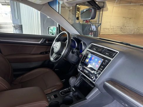 Used 2019 Subaru Outback 3.6R Touring w/ Popular Package #3A AWD/4WD image 21