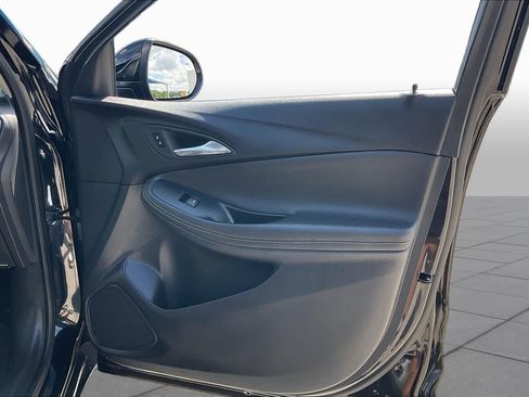 Used 2025 Buick Encore GX Preferred FWD image 21