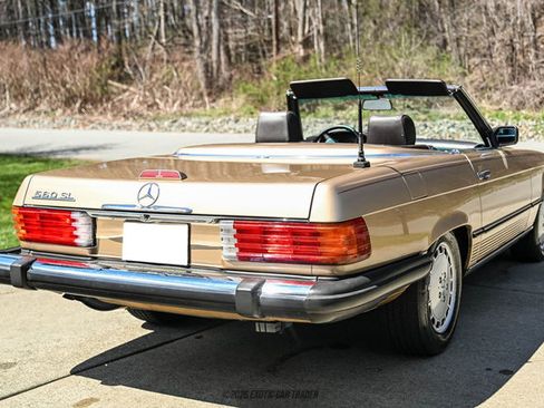 Used 1988 Mercedes-Benz 560 SL image 8