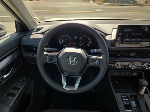 New 2026 Honda CR-V EX image 15