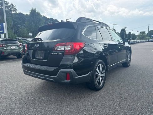 Used 2018 Subaru Outback 2.5i Limited AWD/4WD image 5