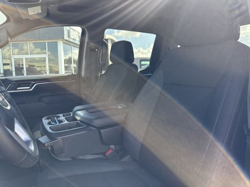 Used 2024 GMC Sierra 1500 Elevation AWD/4WD image 2