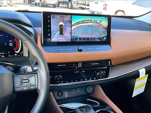 New 2026 Nissan Rogue Platinum w/ Tech Package image 6