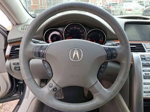 Used 2005 Acura RL image 18