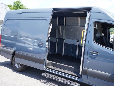 Used 2019 Mercedes-Benz Sprinter 170 image 21