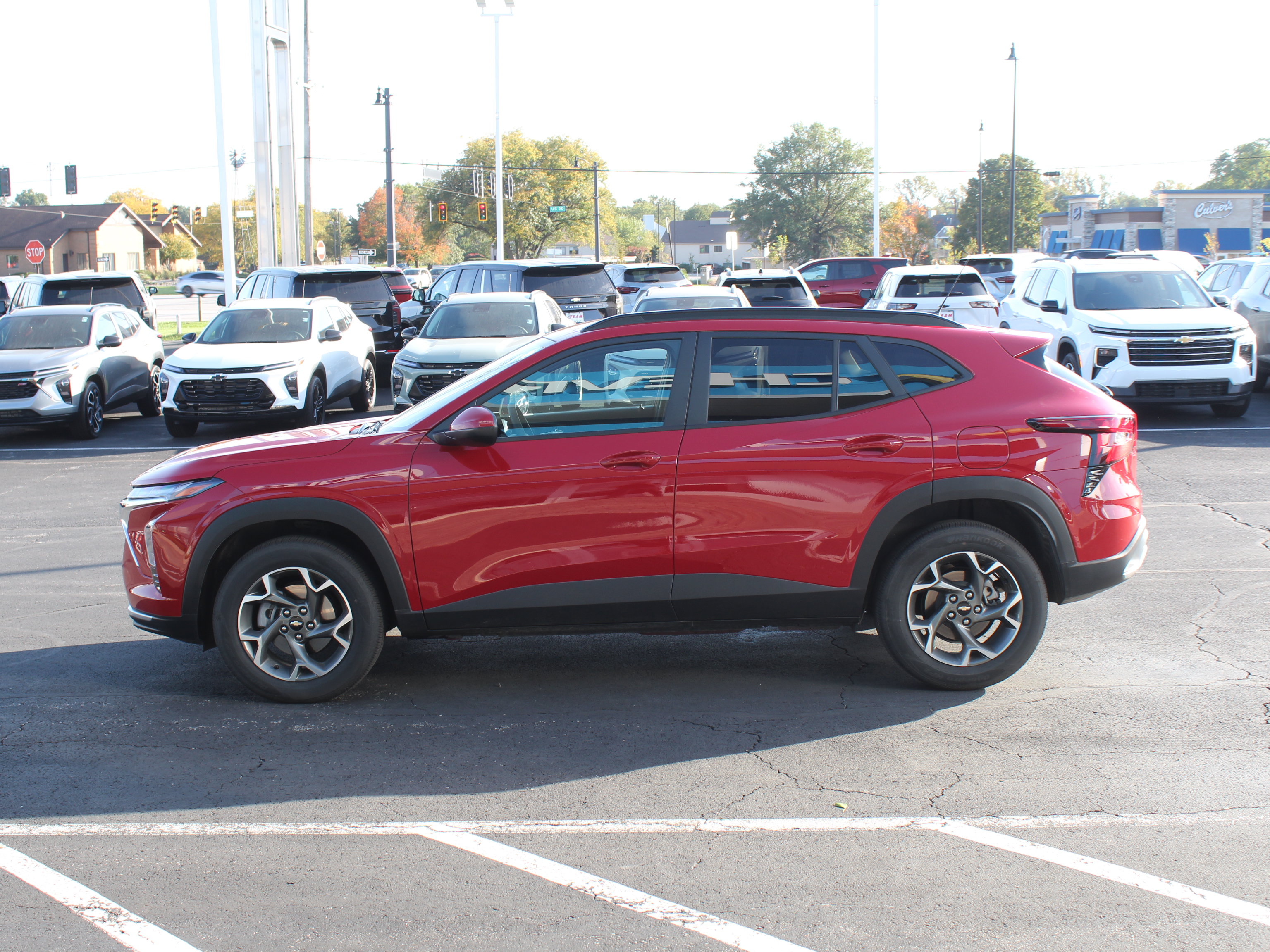 New 2026 Chevrolet Trax LT FWD image 8