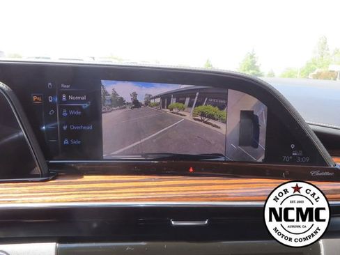 Used 2023 Cadillac Escalade Premium Luxury AWD/4WD image 26