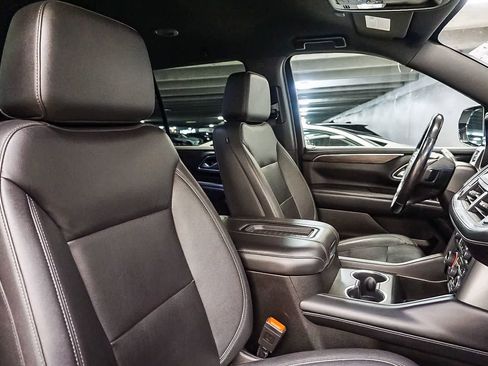 Used 2022 Chevrolet Tahoe Z71 w/ Luxury Package image 16