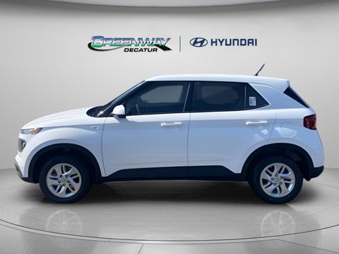 New 2026 Hyundai Venue SE image 6