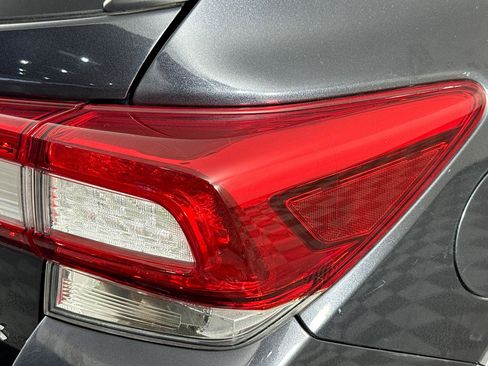 Used 2019 Subaru Crosstrek 2.0i Premium w/ Popular Package #3 image 32