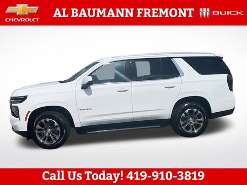 Used 2025 Chevrolet Tahoe LS AWD/4WD image 3