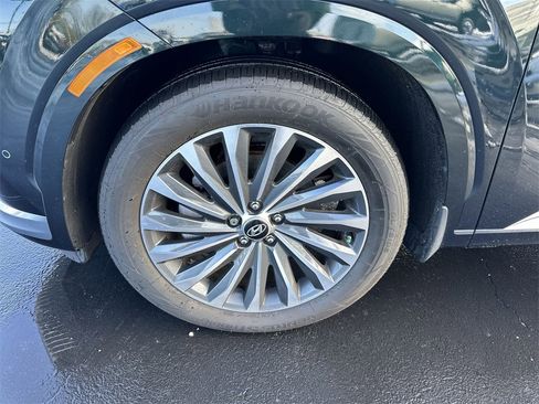 Used 2025 Hyundai Palisade Calligraphy image 10