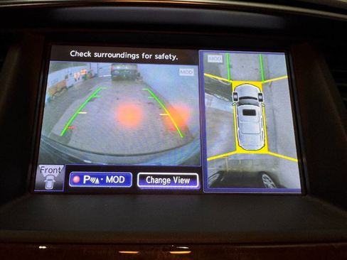 Used 2017 INFINITI QX80 2WD w/ Driver Assistance Package image 32