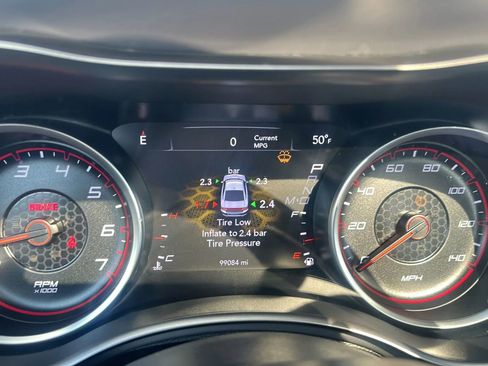 Used 2019 Dodge Charger SXT w/ Leather Interior Group RWD image 23