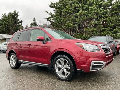 Used 2018 Subaru Forester 2.5i Touring w/ Popular Package #3B image 2