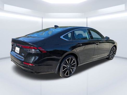 New 2026 Honda Accord Touring image 4