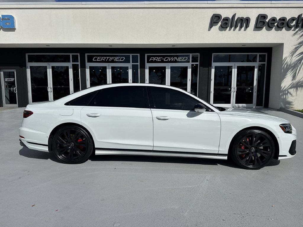 Used 2025 Audi S8 w/ Executive Package AWD/4WD image 5