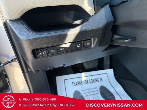 Used 2020 Toyota RAV4 XLE Premium FWD image 19