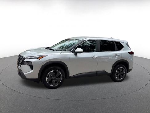 Used 2025 Nissan Rogue SV FWD image 8