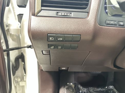 Used 2019 Lexus RX 350 AWD w/ Navigation Package image 37