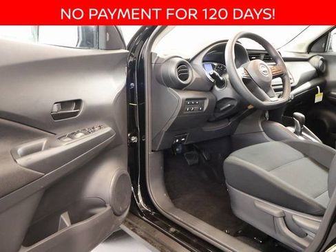 New 2025 Nissan Kicks Play S image 8