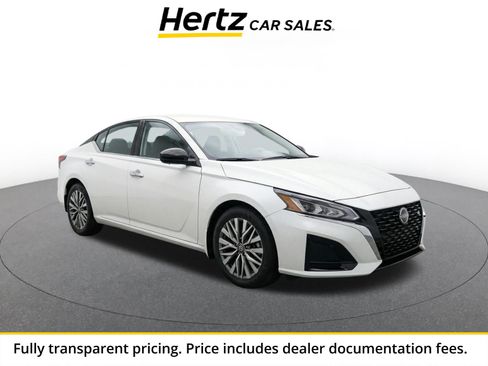 Used 2025 Nissan Altima 2.5 SV FWD image 1