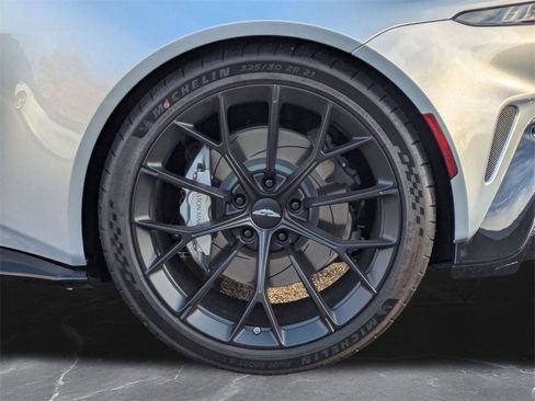 New 2026 Aston Martin V8 Vantage Coupe image 32