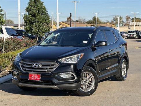 Used 2017 Hyundai Santa Fe Sport image 2