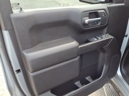 Certified 2023 Chevrolet Silverado 1500 Custom image 16