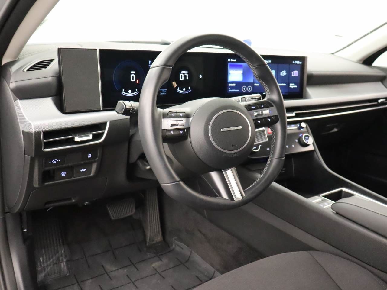 Used 2026 Hyundai Sonata SEL FWD image 16