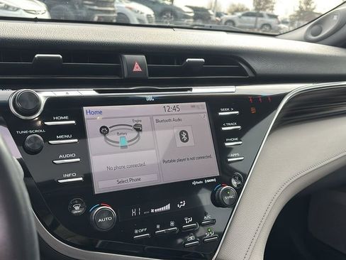 Used 2018 Toyota Camry XLE w/ Audio Package image 19