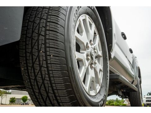 Used 2025 Toyota Tacoma SR RWD image 9