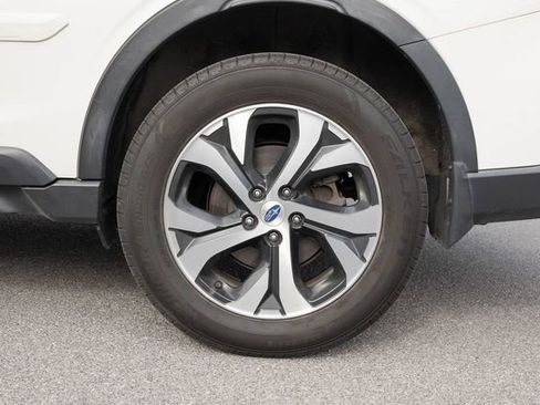 Used 2020 Subaru Outback Touring XT AWD/4WD image 6