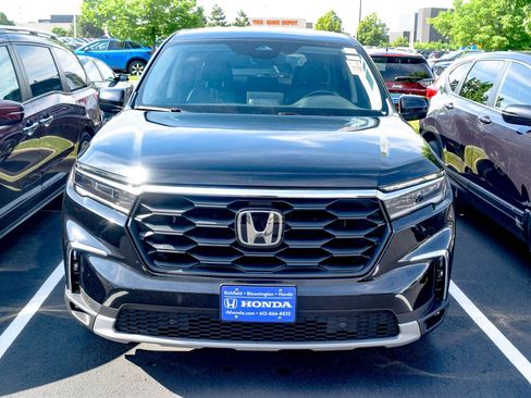 Used 2025 Honda Pilot EX-L image 14