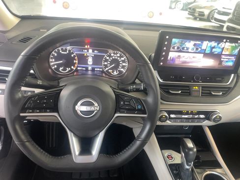 Used 2023 Nissan Altima 2.5 SL AWD/4WD image 14