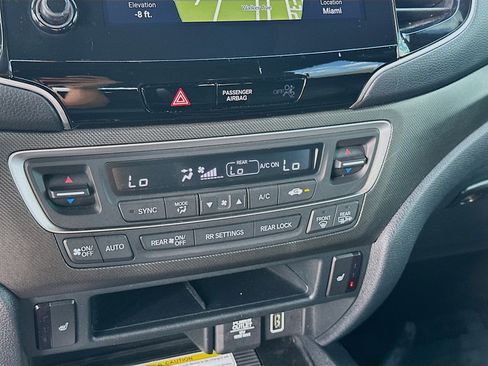 Certified 2022 Honda Pilot TrailSport image 15