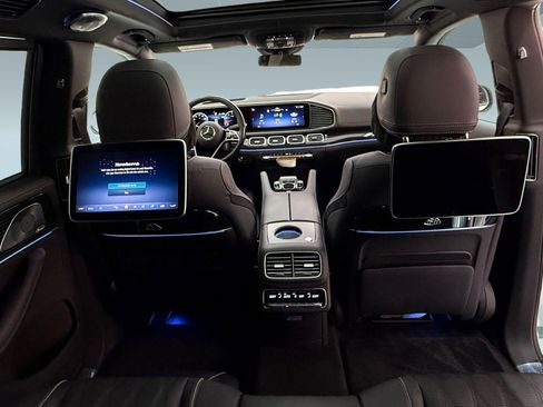 New 2026 Mercedes-Benz Maybach GLS 600 4MATIC image 25