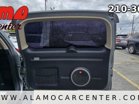 Used 2006 Toyota RAV4 Limited image 26