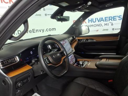 Used 2024 Jeep Grand Wagoneer L Series III w/ HD Trailer Tow Package image 13