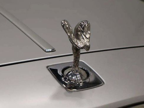 Used 2010 Rolls-Royce Ghost RWD image 16