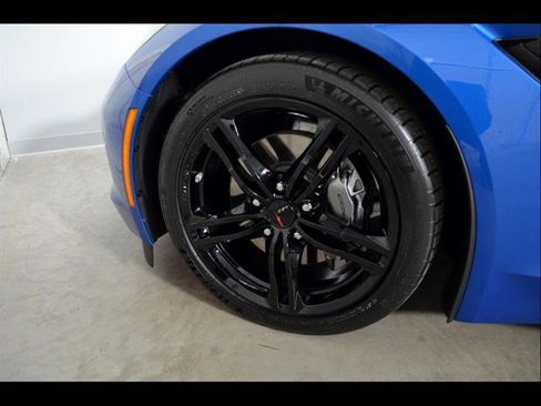 Used 2016 Chevrolet Corvette Stingray Coupe w/ Carbon Flash Badge Package RWD image 8